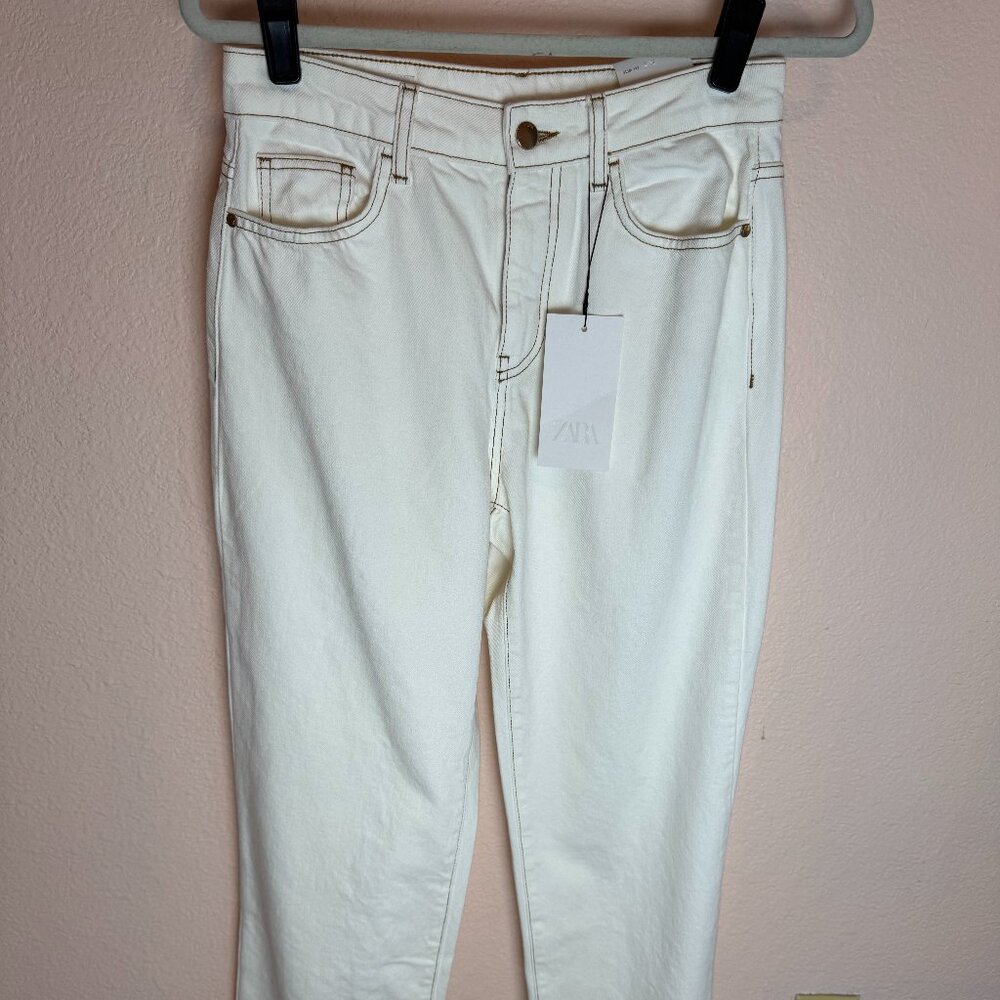 Clean Minimalist denim staple slim High-waisted contrast stitching Ecru 27/4 NWT